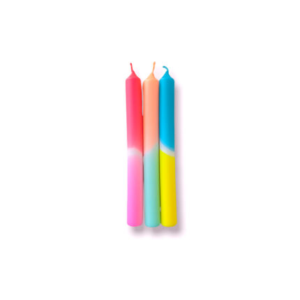 photo de trois bougies Dip Dye – Rainbow Néon South Beach aux couleurs de l’été